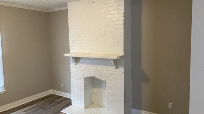 Photo - 1150 Creighton Ave