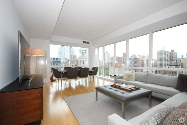 Building Photo - 2628 Broadway Unit 11B Rental