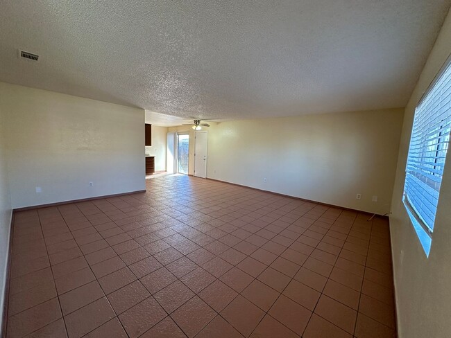 Photo - 13915 Spruce St Unidad C