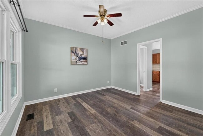15739 Horton Ln