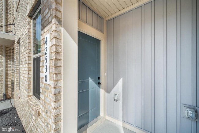 Photo - 42530 Invergordon Ter