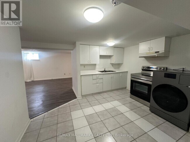 Photo - 245 Axminster Dr