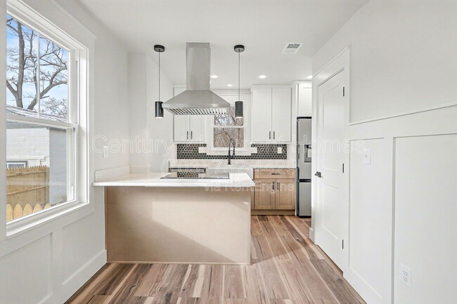 Photo - 12101 Fort Washington Rd