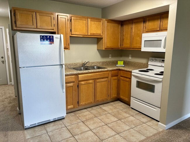 Photo - Lakepointe Apartment Homes