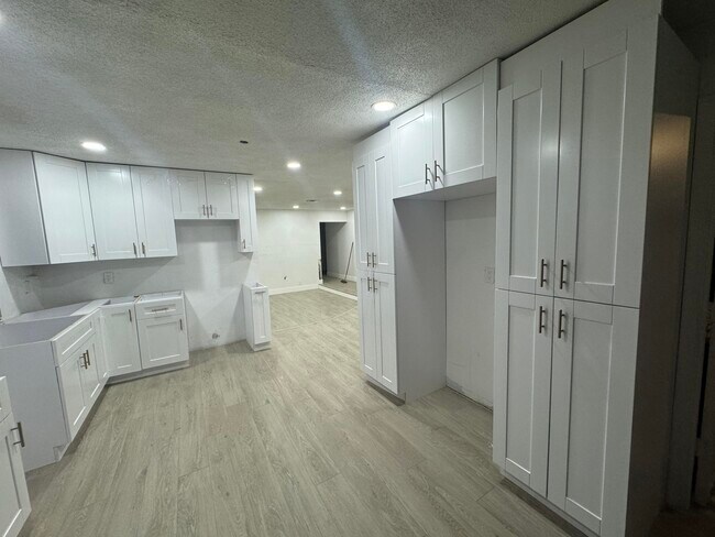 Photo - 6260 SW 6th St