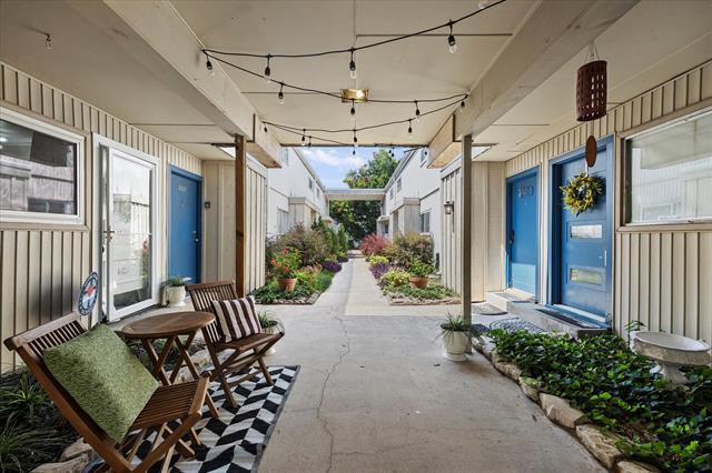 Photo - 4021 Cole Ave Unidad 206