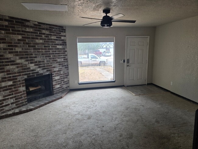 1325 Eastgate Dr