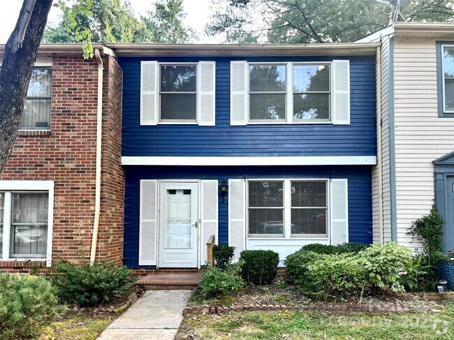 Building Photo - 8234 Knights Bridge Rd Rental