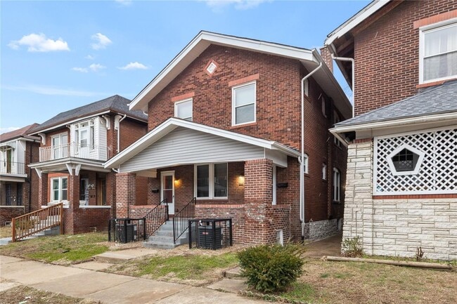 Building Photo - 4040 Shreve Ave Unit B