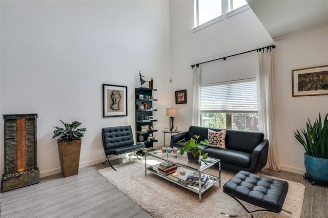 Photo - 2724 Splendor Ln