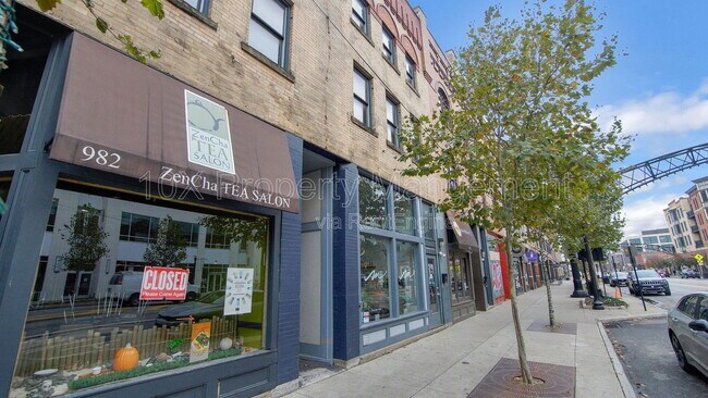 Photo - 978 N High St Unit A