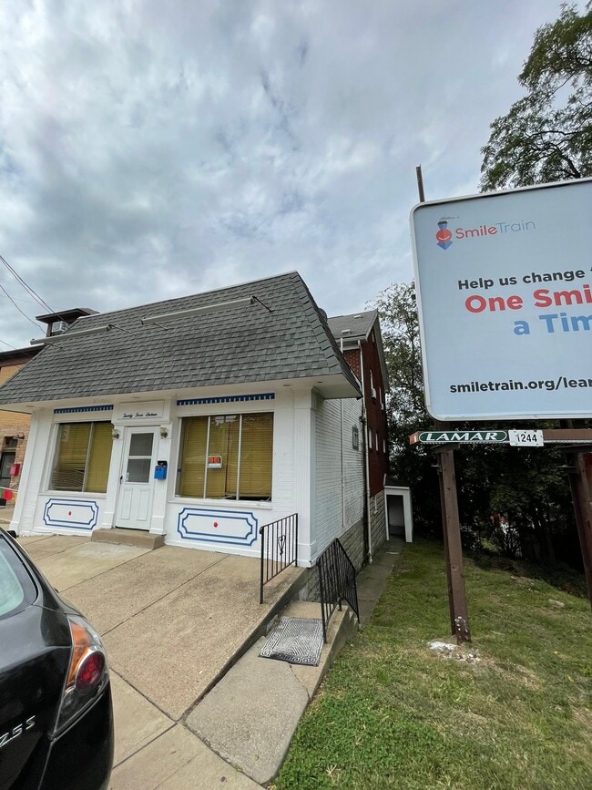 Photo - 2316 Broadway Ave