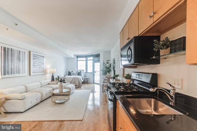 Photo - 1117 10th St NW Unit 607