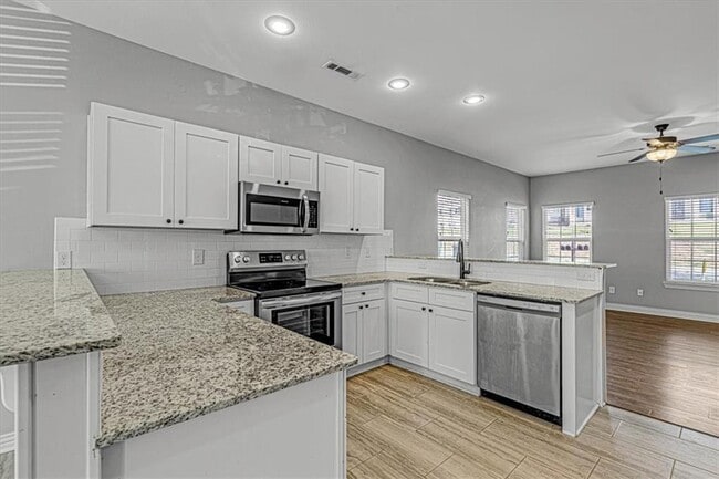 Photo - 1427 E Huntsville Rd