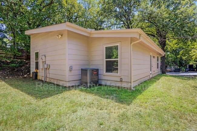 Photo - 1011 W Hull St