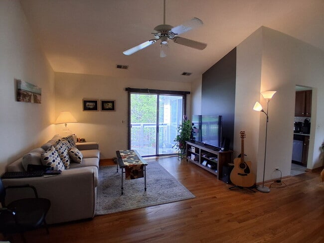 Photo - 2904 Heatherwood Dr Unit 4