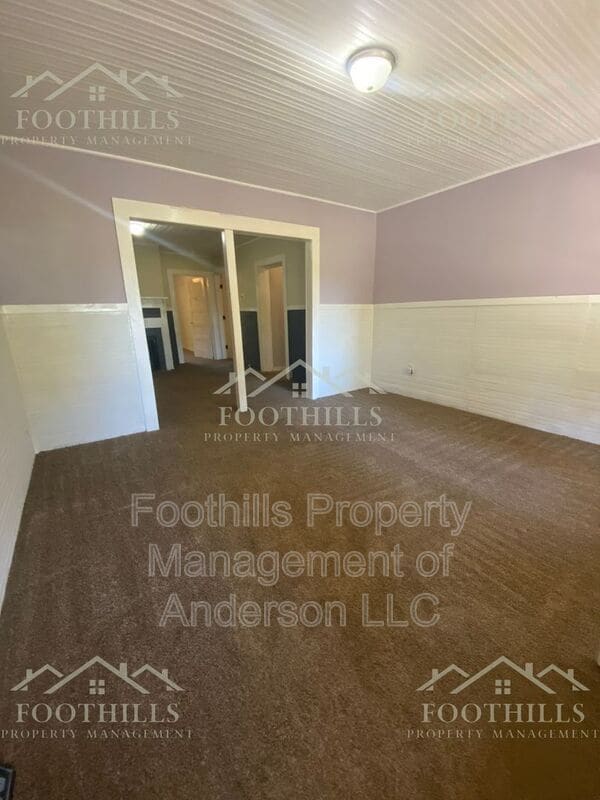 Photo - 1018 Cothran Cir