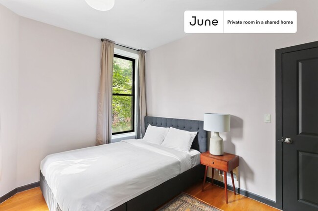 Private bedroom in 4 bed/3 bath Home - Private bedroom in 4 bed/3 bath Home Unit A