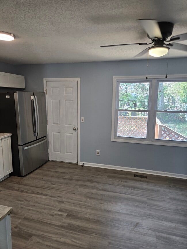 Photo - 131 Jones Ray Cir