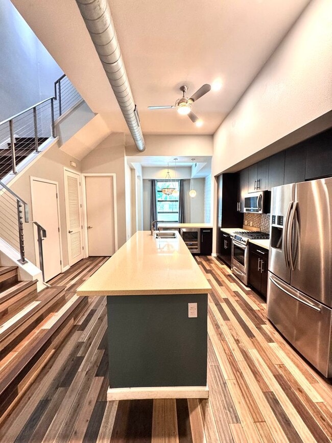 Photo - Luxury Townhome Living in the Heart of Downtown Long Beach | 2 Bed + 2.5 Bath | 1,875 SF