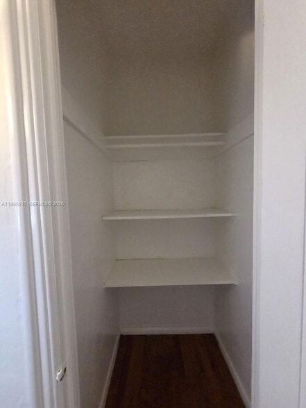 Photo - 850 Jefferson Ave Unit 5