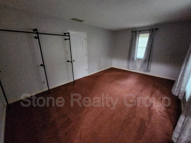 Photo - 47 W Lawrin Blvd