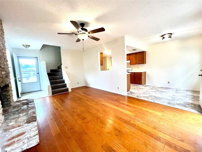 Photo - 1002 Woodlief Trail