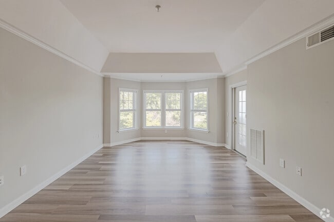 2 BR, 1 BA - The Elmstead