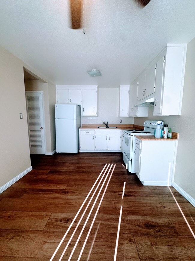 Photo - 1512 71st Ave