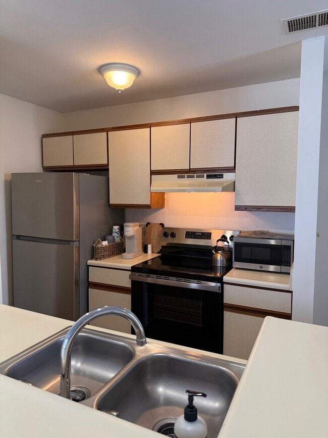 Photo - 11 Hamiltons Bay Ct