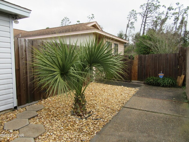 Photo - 820 Premier Dr