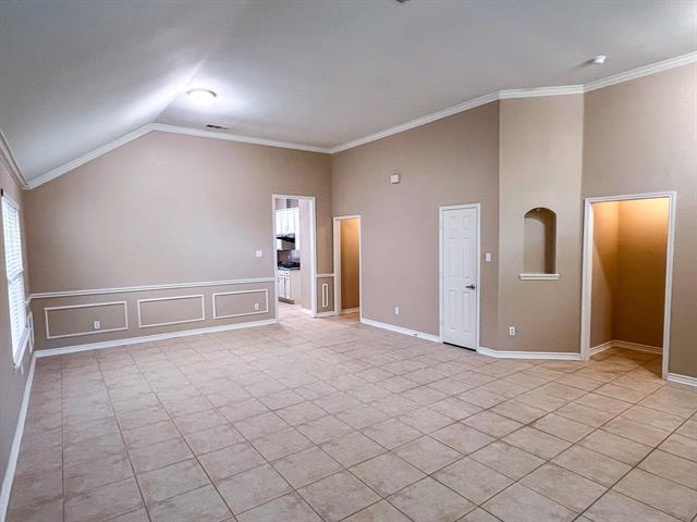 Photo - 2033 Nottingham Pl