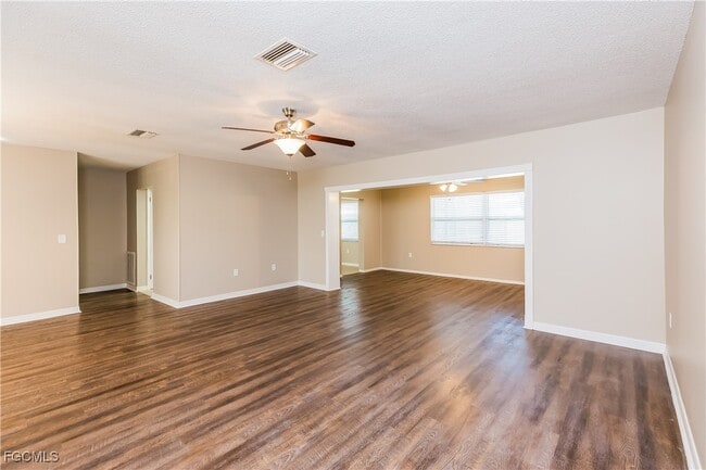 Photo - 251 Redwood Rd