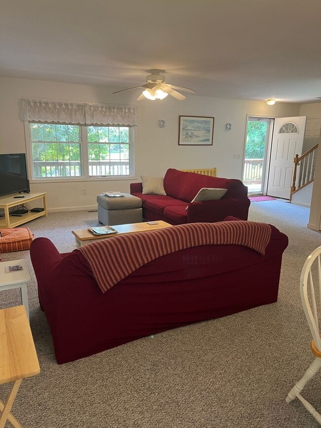 Photo - 3 Bedroom/2 Bathroom Furnished Winter Rent...