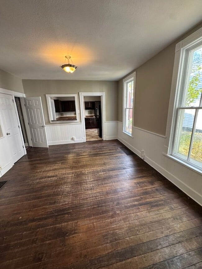 Photo - 826 Lake Ave