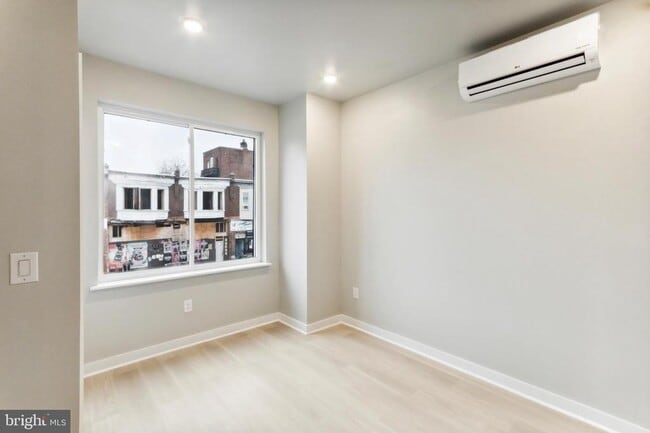 Photo - 316 S 52nd St Unit 5