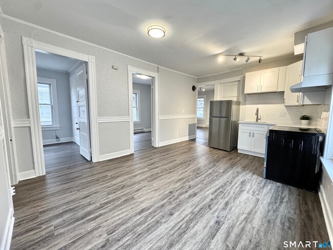 Photo - 34 Hanford Ave Unit #2