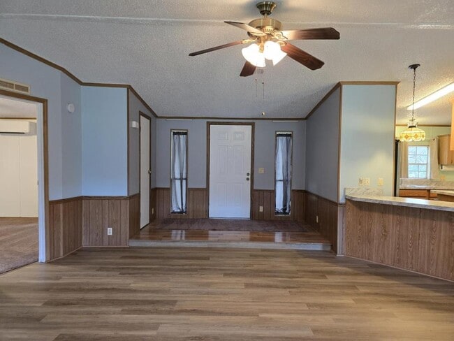 Photo - 12454 Cumberland Rd