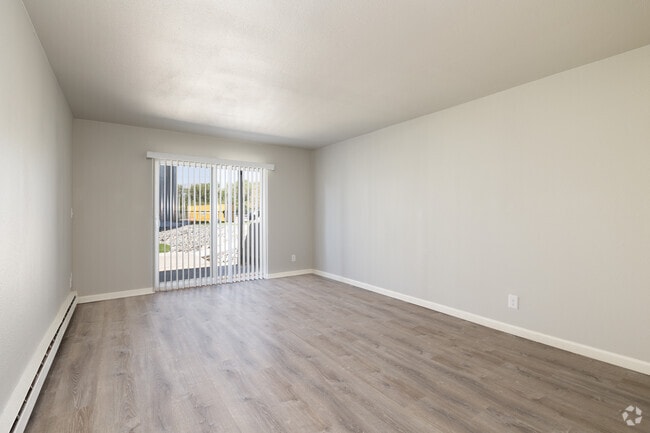 2BR, 1BA - 1,000SF - Living Room