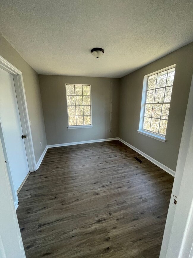 Photo - Newly renovated!