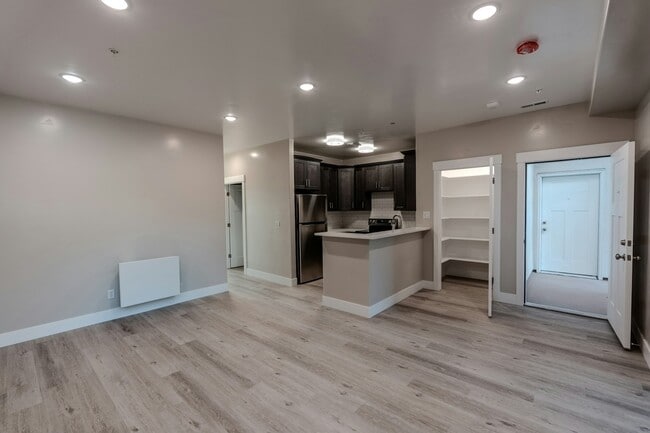 Photo - 67 S Main St Apartment Unit #402 Type C