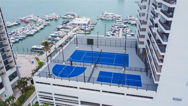 Photo - 555 NE 15th St Unit 31F