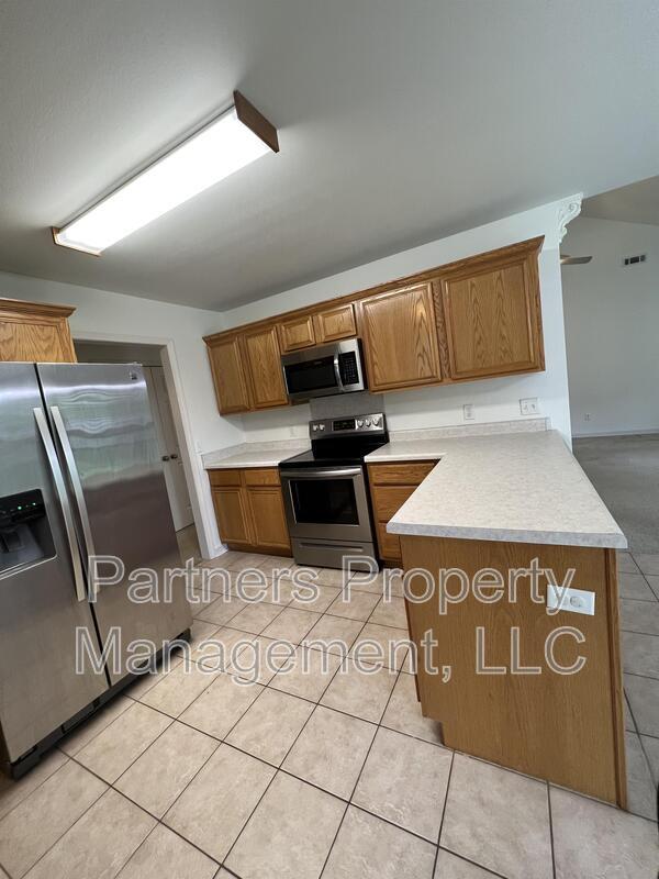 Photo - 1257 Fox Run Ln