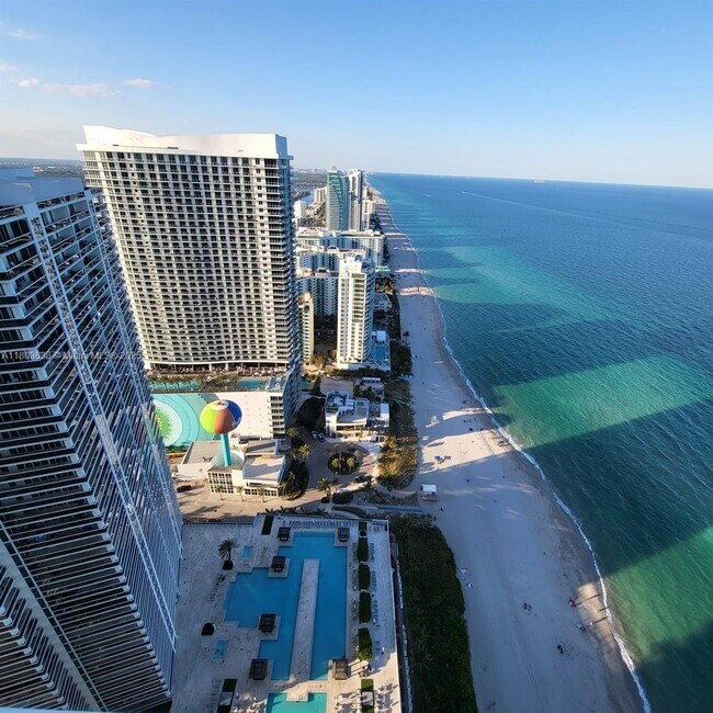 Building Photo - 1830 S Ocean Dr Unit 4701 Rental