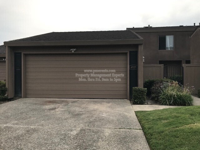 Photo - 4925 Grouse Run Dr Unit 4925