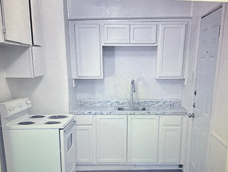 Photo - 2805 Carter St