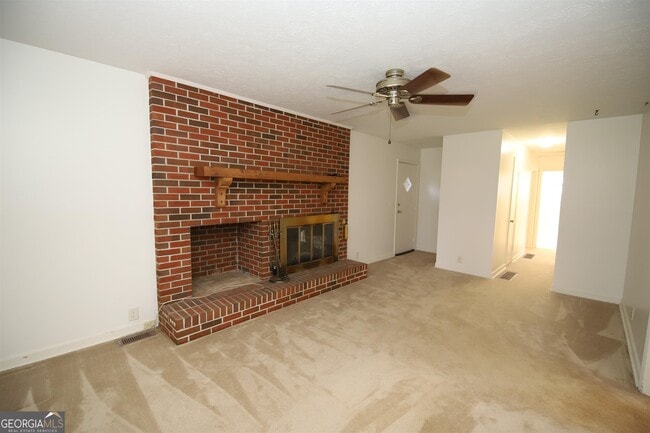 Photo - 121 Alton Dr