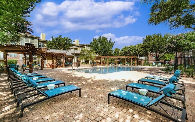 Photo - Indigo Pointe