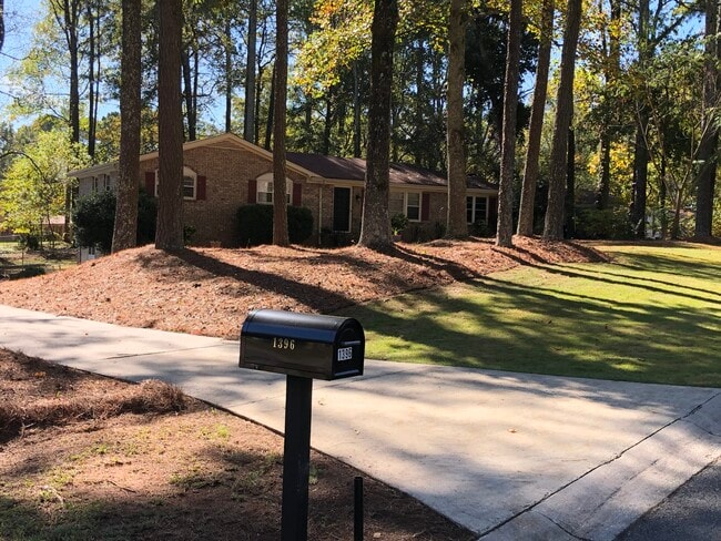 Photo - 1396 Windburn Dr