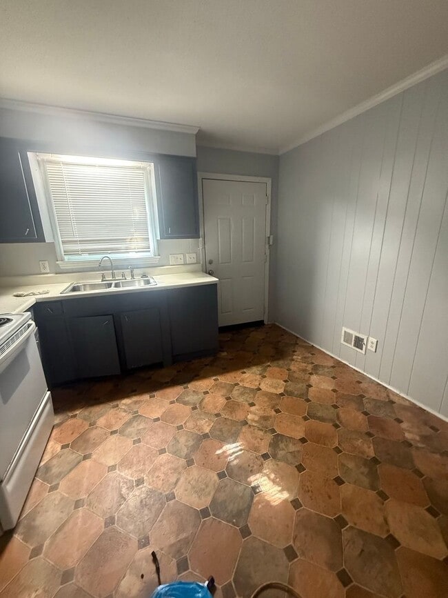 Photo - Crimson Apple Valley Unit B